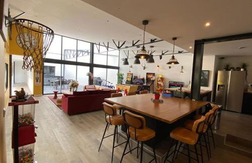 Loft Spa Reims-fr 250m2 privatifs, piscine intérieure chauffée, spa et parking - Foto 8