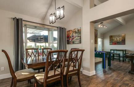 Spectacular Hilltop Home W/resort Like Backyard! - Foto 66