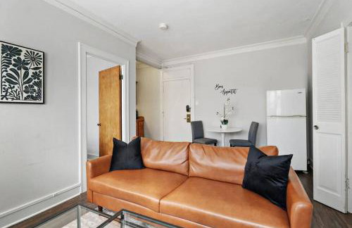 1BR Stylish & Modern Chicago Apartment - Kenwood 508 rep - Photo 1