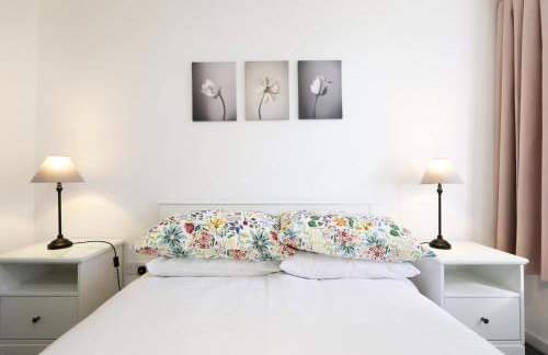 Modern Comfort Near Castle St with WiFi & Parking! - Foto 31