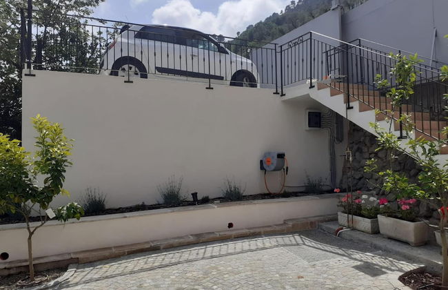 Chic Coastal Hill Escape - Foto 33