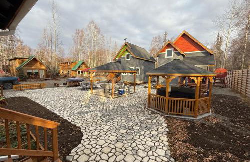 Talkeetna Log Cabin with Hot Tub Unit 2 - Foto 26