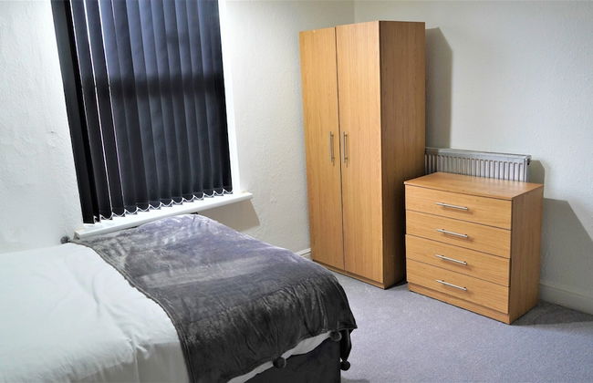 Dean House - Photo 11