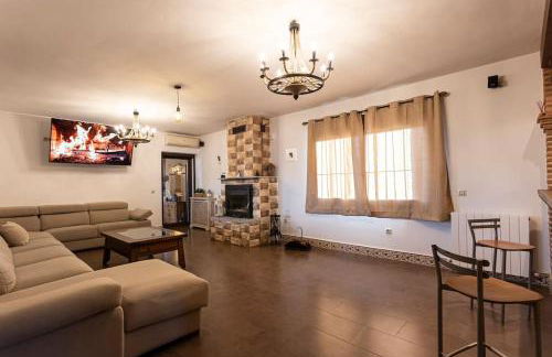 Casa Rural El Abuelo Mauri en Toledo ,finca privada sin vecinos, piscina y total libertad - Foto 25