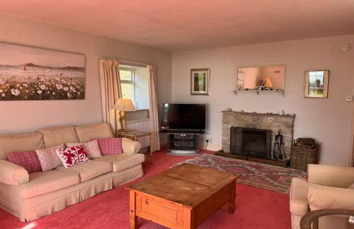 Pitt Cottage - Photo 3