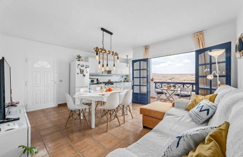Home2Book Charming Apt Caleta de Caballo Beach - Foto 1