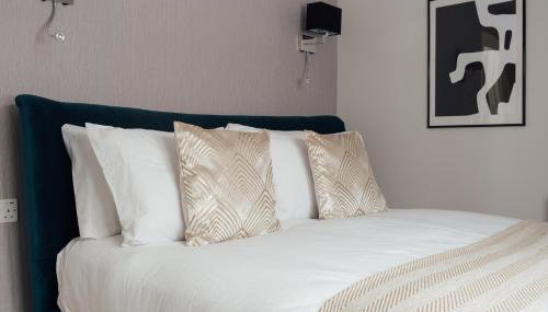 Modern 2Bed House - Walk to Station & High Street, Near Surrey Hills & Denbies Vineyard - Foto 2