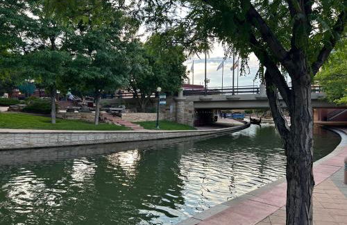 Step Back in Time - Photo 28