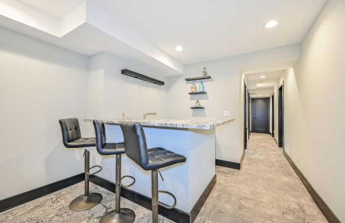 5 Mi to Mercedes-Benz Stadium Stylish ATL Retreat - Foto 11