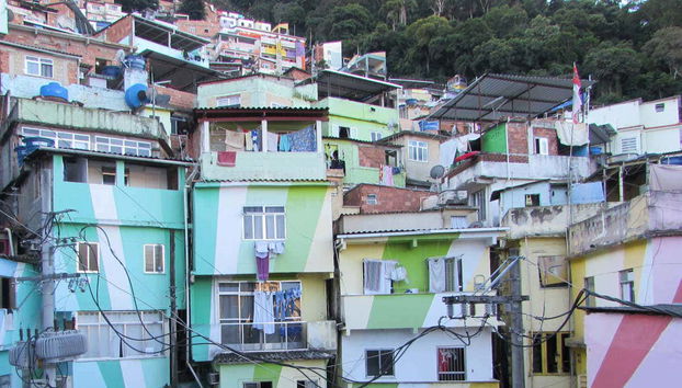 Recorriendo la favela