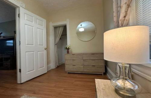 Charming 2BR Home with Office - Photo 10