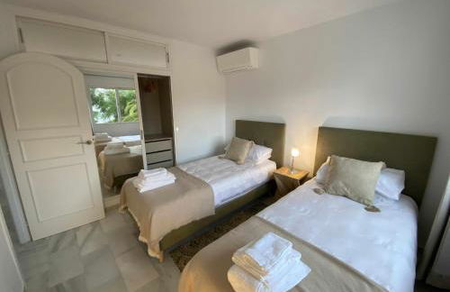 Luxury Apartm Brand newSwimming PoolGolf Beach - Photo 49