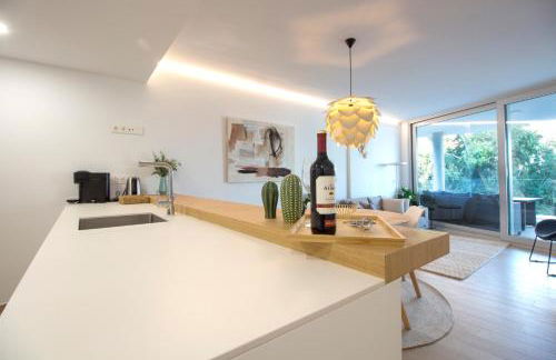 Sea View Apartment Near The Beach - Photo 12