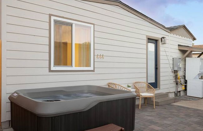 Cozy 2 BR Home With hot tub and Patio - Foto 36