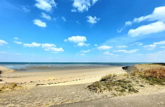 Villa in Zeeland With Jacuzzi and Sauna - Foto 35