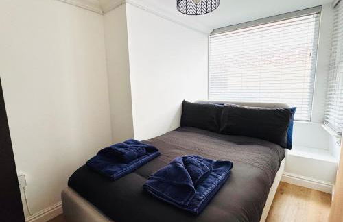 NEW Central Ryde Retreat, Melville Duplex, short walk to Beach Sleeps 6 - Foto 31