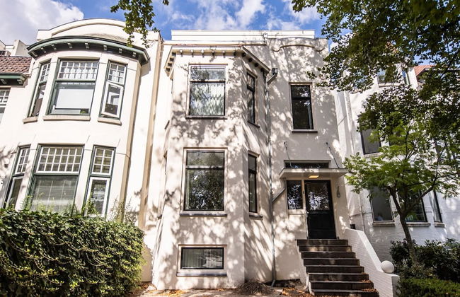 Souterrain 2BR Serviced Apartment - Photo 32