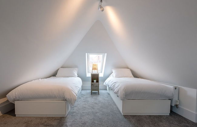 The Art Room Leiston Air Manage Suffolk - Photo 12