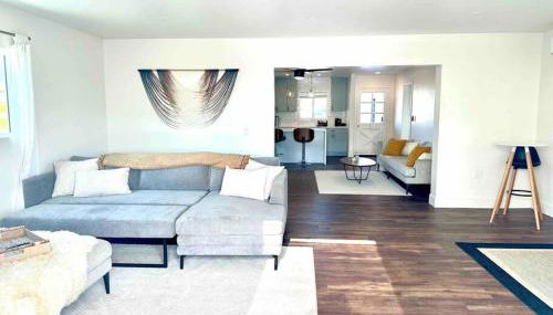 Modern Home with View and Large Private backyard - Foto 2