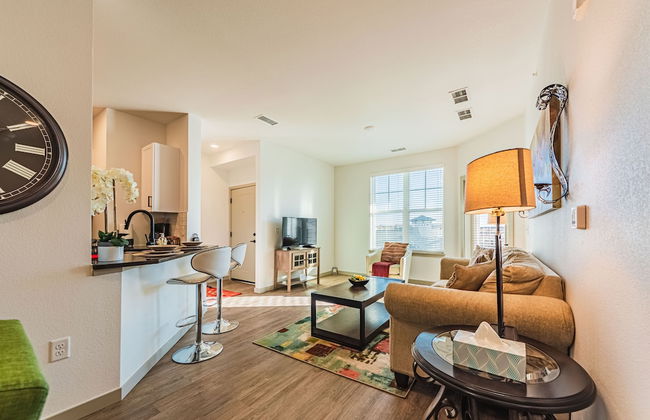 Beautiful chic modern one bedroom - Foto 8