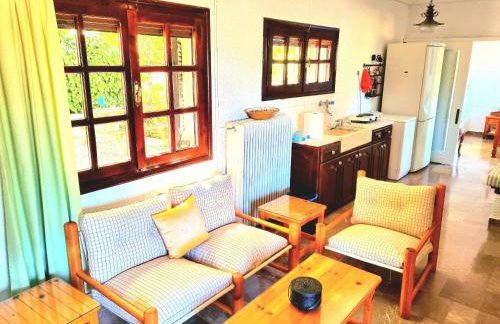 Spacious farmhouse with big yard and fireplace - Foto 5