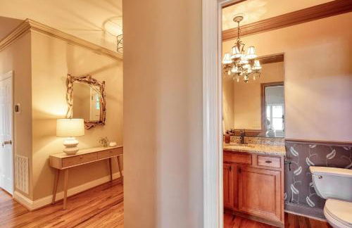 Hot Tub, Deck w/ Breathtaking Mountain Views - Foto 41