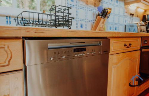 Unique Boathouse, detached free parking x4 cars - Foto 22