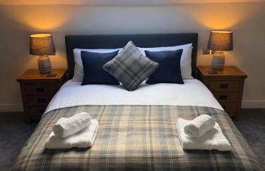 The Grooms Cottage - Photo 4