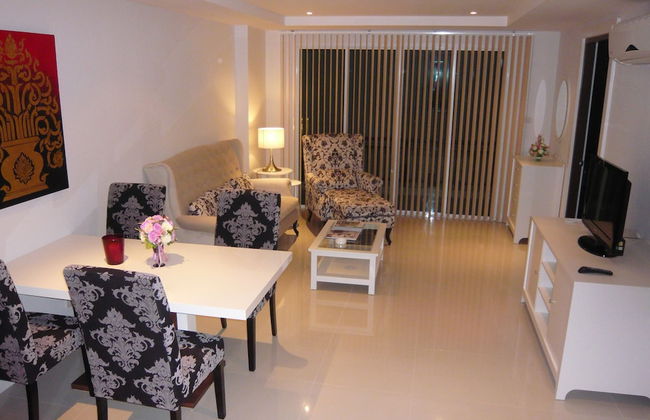 Jomtien Beach Penthouses - Photo 21