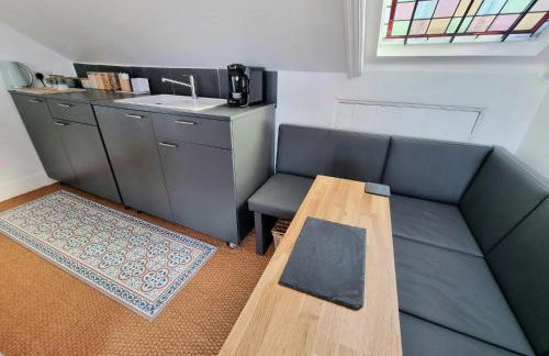 West Hill Retreat Seaview Balcony Loft Apartment & Free Offstreet Parking - Foto 6