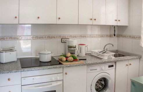 Amazing Apartment In Torrevieja - Foto 14