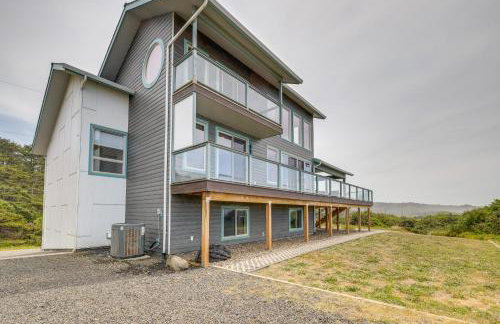 Oceanfront Home with Hot Tub, Sauna, 8 Mi to Newport - Foto 2