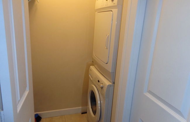 Regal Suites - Riverfront - Photo 14