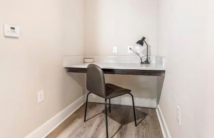 Landing Stylish 1BD Yoga Studio Gym - Foto 10