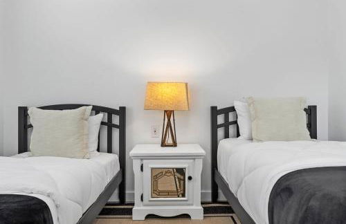 Hidden Cottage mins to Main St and sleeps 4 - Photo 20