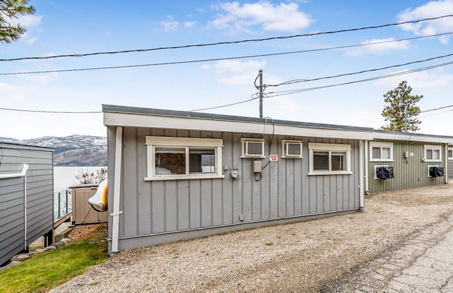 Lakeside Serenity Retreat 10 - Photo 21