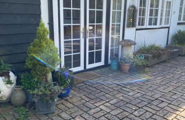 Holdfast Cottage in the heart of The New Forest - Photo 13