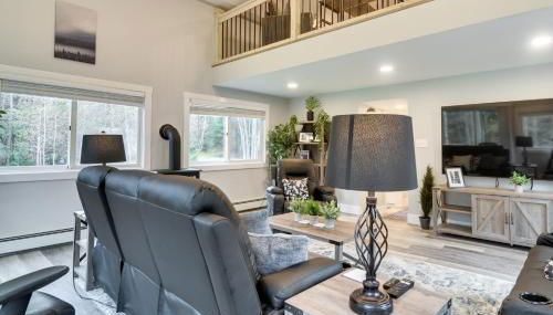 Modern Stark Home with Game Room, Grill and Fire Pit - Foto 4