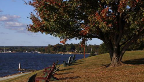 Top Floor East Handicap Accessible - Foto 2
