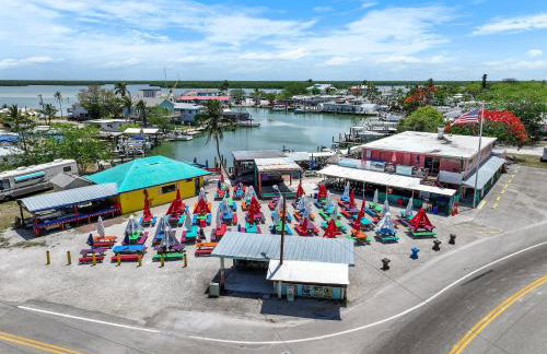 Condo located in Goodland just a short walk from great food - Foto 11