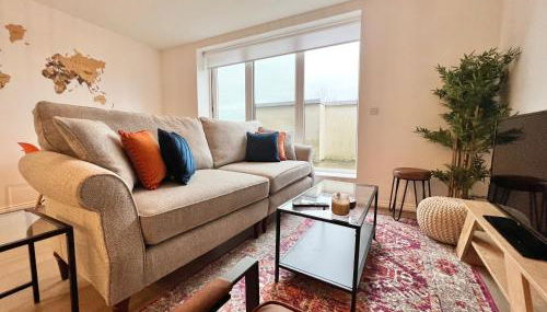 Families, Contractors, BIG bedrooms and Secure parking - Foto 4