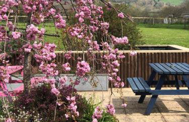 5-Bed Home - Sleeps 12 Pool Garden & Play Area - Foto 13