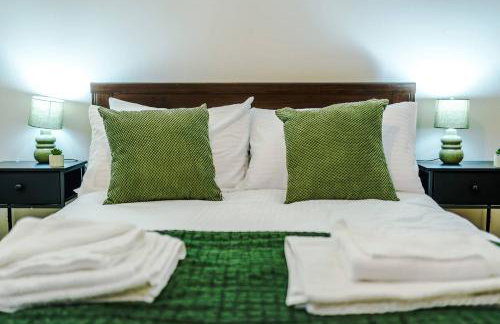 Sleek 2BR Altrincham Home Parking Near Station - Foto 14