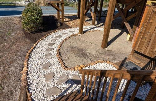 Boomerang- Oceanfront Log Cabin in North Topsail - Foto 26