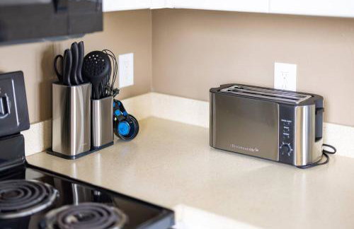 Downtown 2BR | Walk to Venues, Play house Square - Foto 17