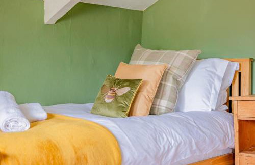 Grade II Listed House Tranquil Garden & Parking - Foto 17