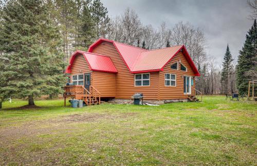 40-Acre, Off-Grid Wakefield Retreat w/ Gas Grill! - Foto 3
