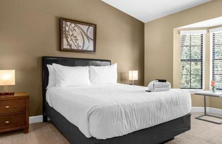 Sunny Summer Stay - Renovated TownHome by Disney! - Foto 25