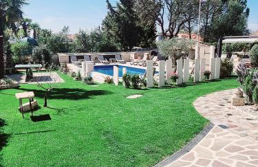 Apartment Villa Engel with Pool - Photo 38