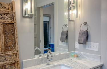 Modern Duplex - 1 mile from Robust Nightlife - Foto 23